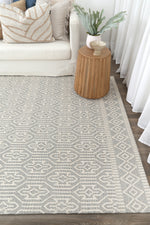 Load image into Gallery viewer, Copacabana Geometric Light Grey Wool Rug
