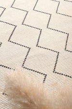 Load image into Gallery viewer, Goa Zig-Zag Wool Blend Cream Rug