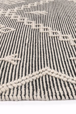 Load image into Gallery viewer, Goa Aztec Wool Blend Cream Rug (No Tassel)