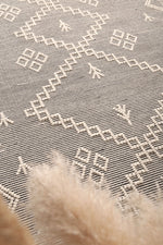 Load image into Gallery viewer, Goa Aztec Wool Blend Cream Rug (No Tassel)