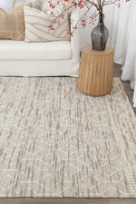Load image into Gallery viewer, Copacabana Lattice Beige Wool Rug
