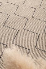 Load image into Gallery viewer, Goa Zig-Zag Wool Blend Ash Rug
