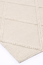 Load image into Gallery viewer, Goa Lattice Wool Blend Cream Rug (No Tassel)

