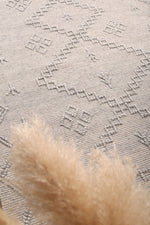Load image into Gallery viewer, Goa Aztec Wool Blend Grey Rug (No Tassel)
